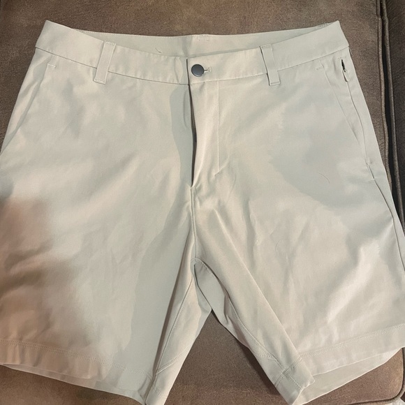 Lululemon Commission Classic-Fit Short 7"
Warpstreme shorts size 31 - Picture 2 of 4